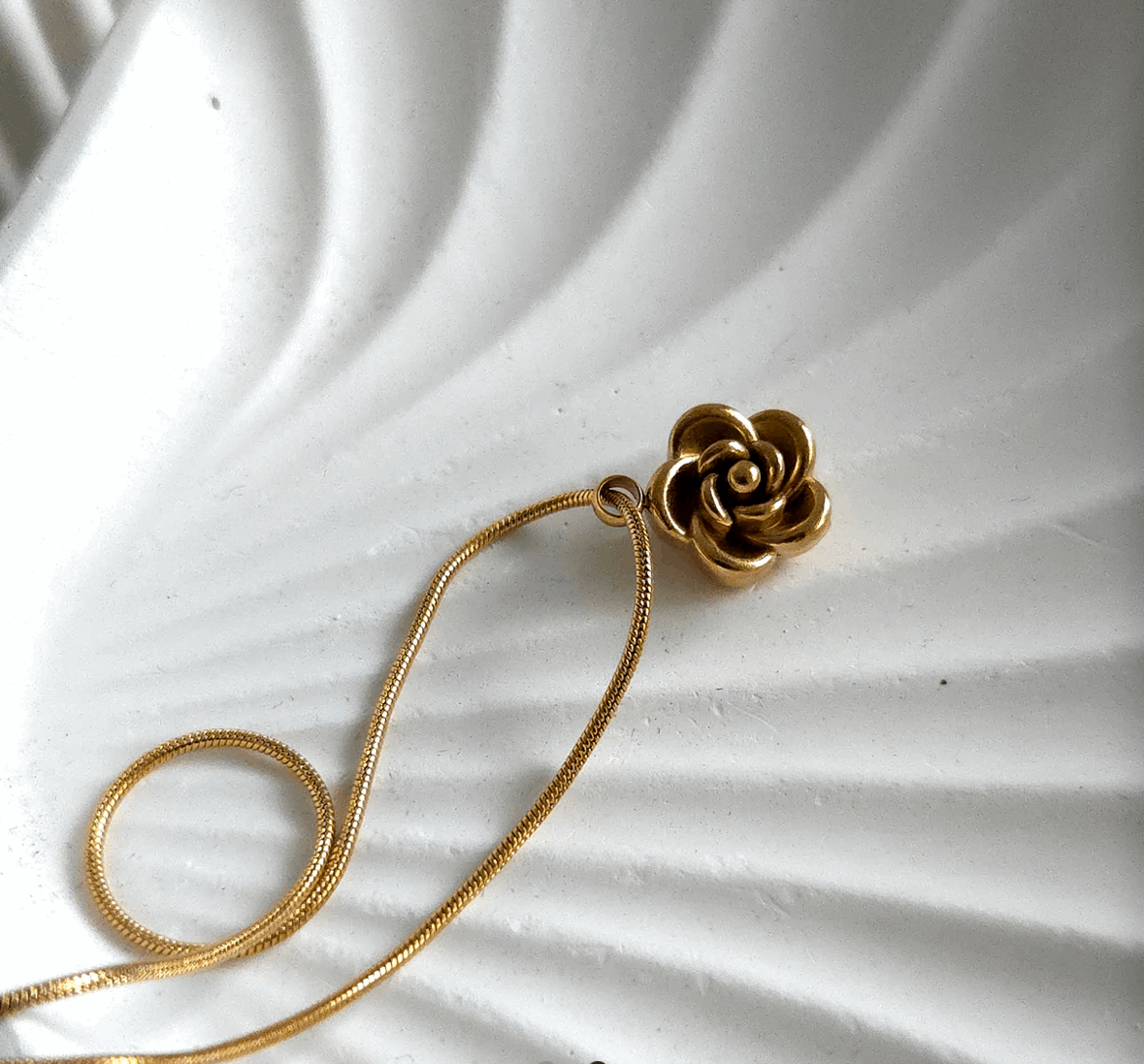 Mini Rose Floral Pendant Necklace