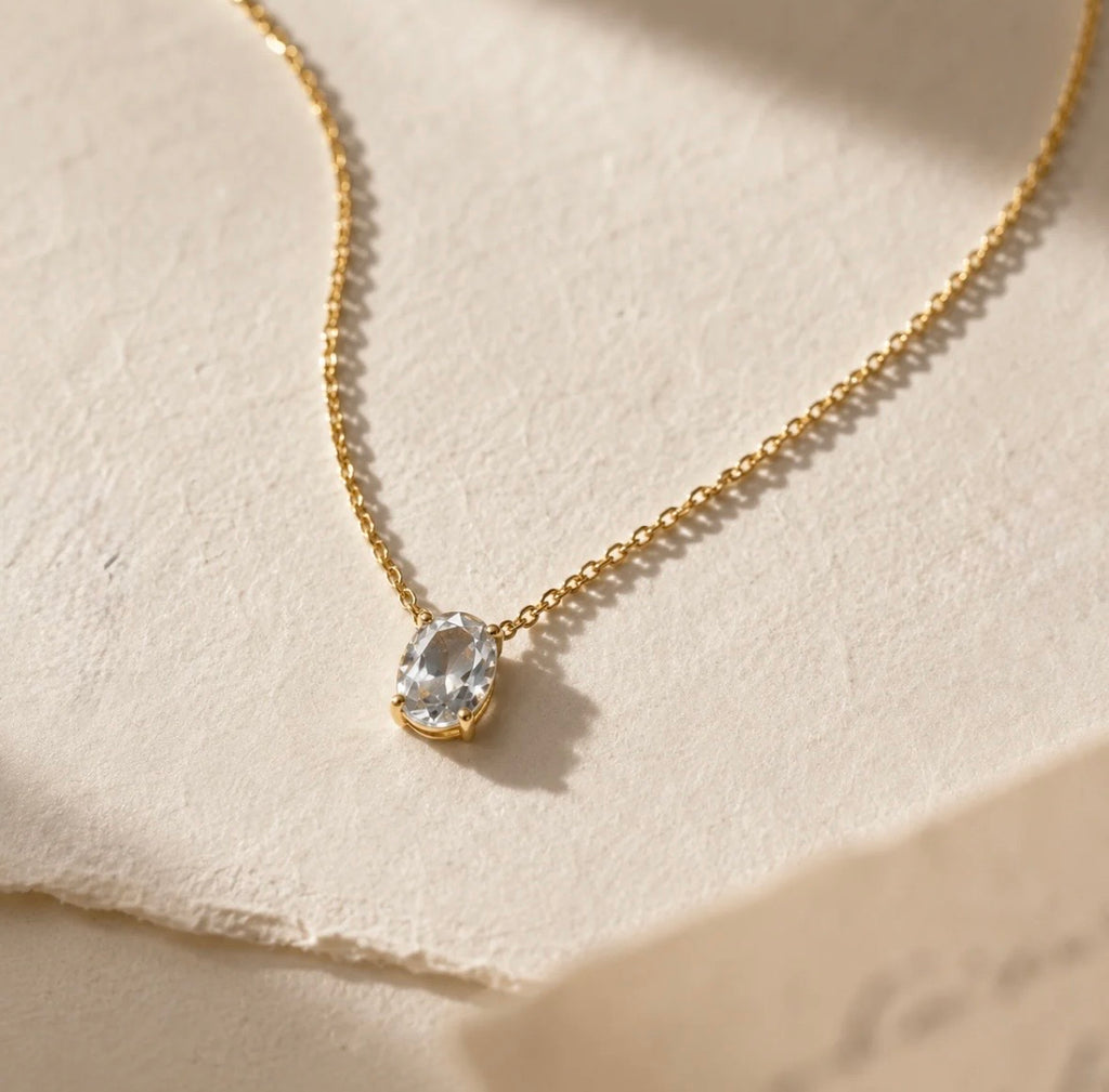 Oval shine necklace