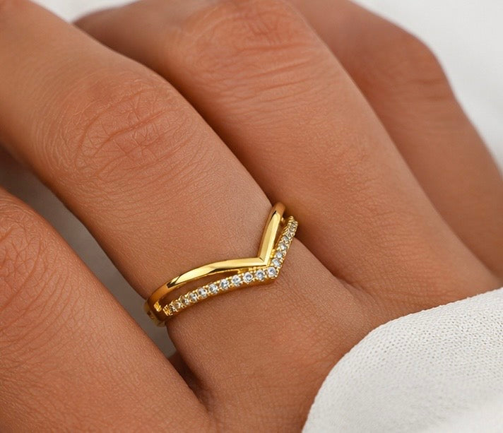 Eternal Radiance Ring