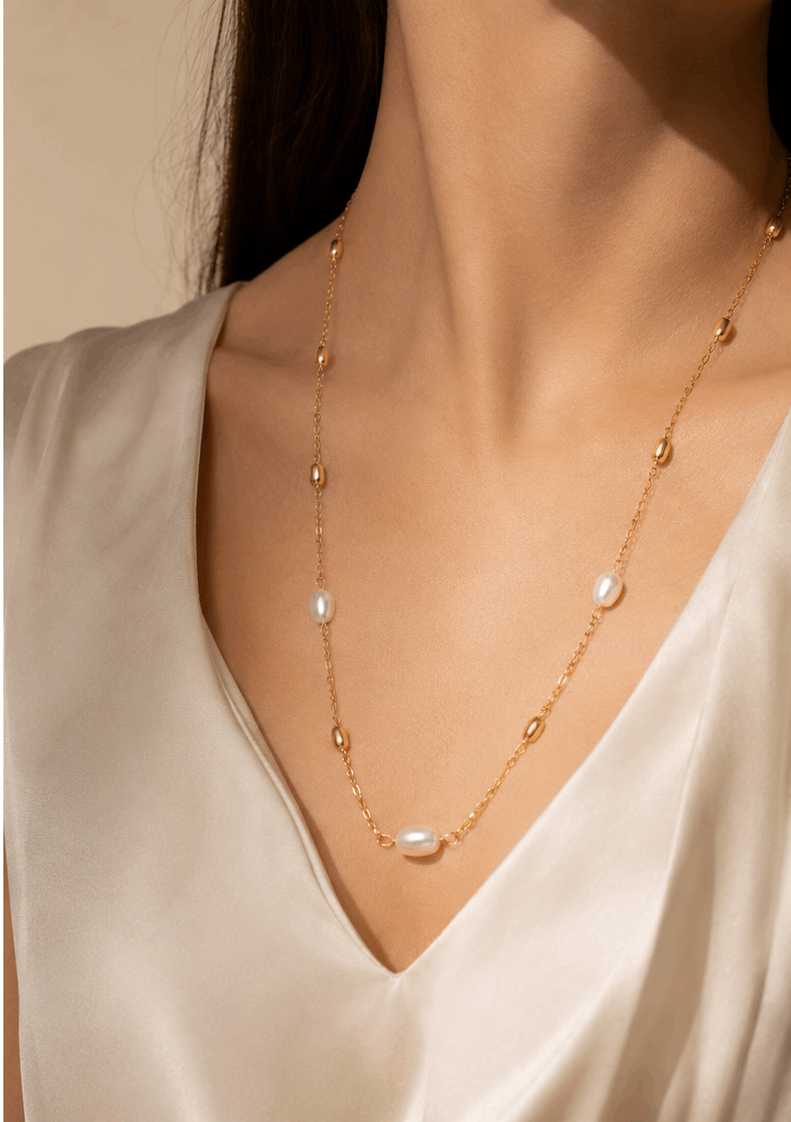 Pearly Gold Chain Necklace