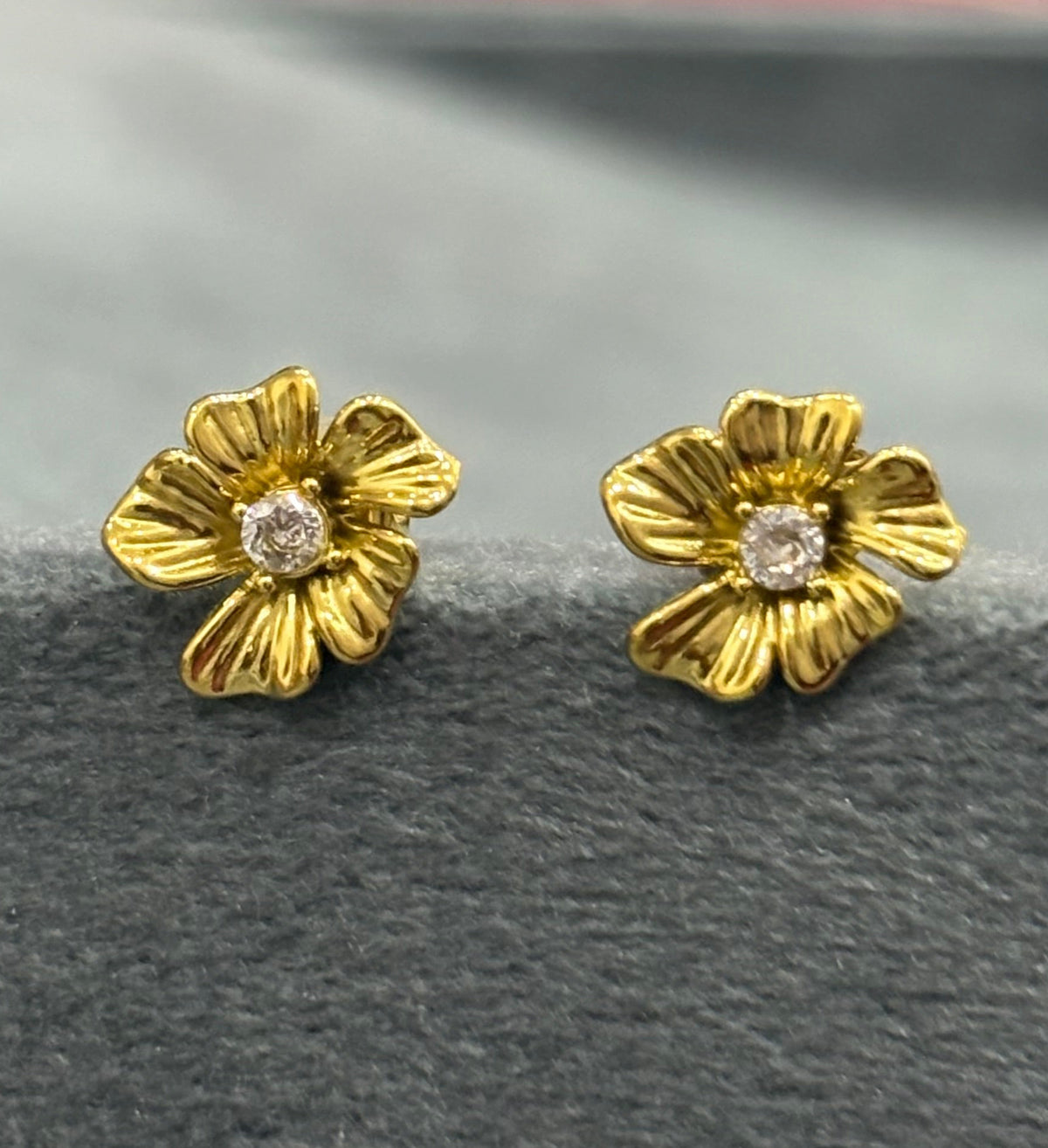 Floral bloom studs