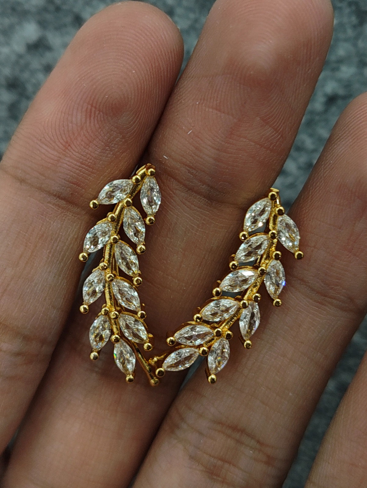 Leaf golden clip ons