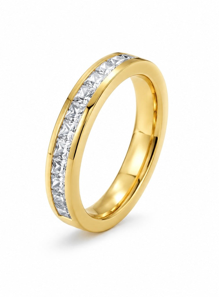Diamond Ice Ring – Icy Sparkle Everyday Ring