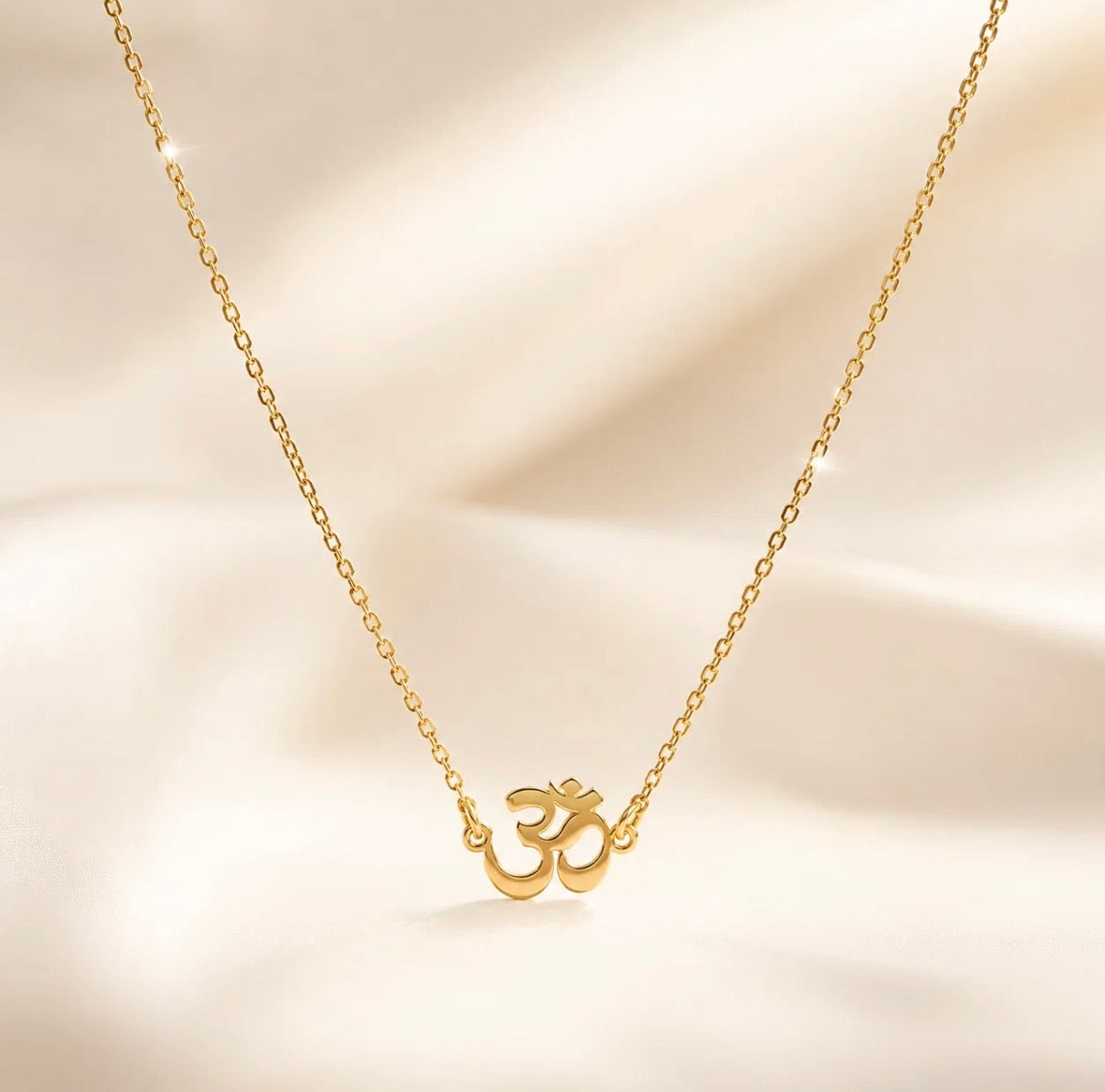Om pendant