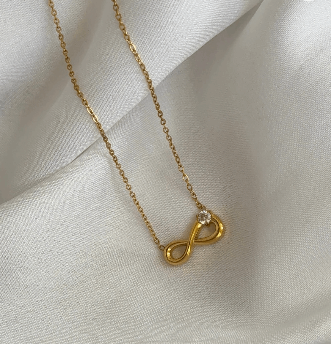 Infinite Shine Necklace | High-Gloss Everyday Jewellery