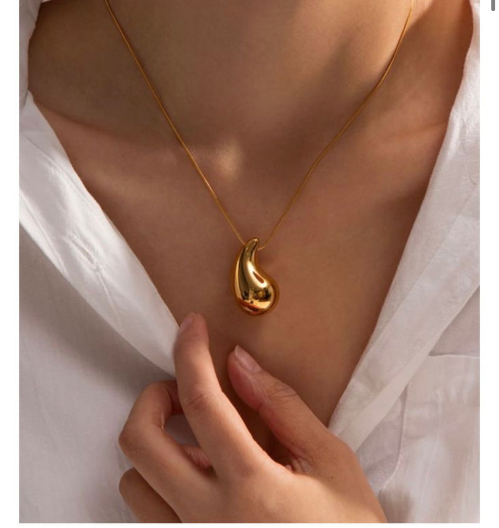 Chunky Golden Drop Necklace | Bold Drop Pendant Jewellery